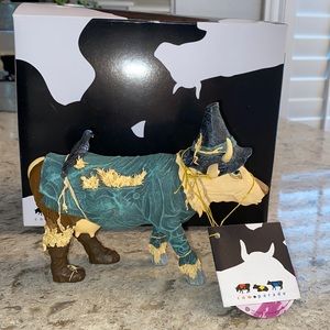 Cow Parade wizard of oz scarecrow